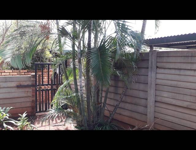 2 BEDROOM HOUSE SOLD IN HESTEAPARK